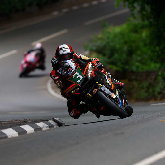 Road Legal vs Not Road Legal Visors - SHOEI UK