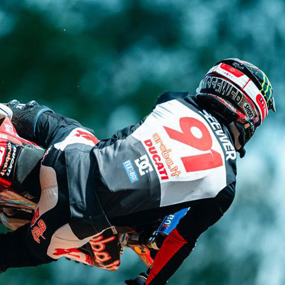 SHOEI VFX-WR 06 helmet manual — download PDF user guide