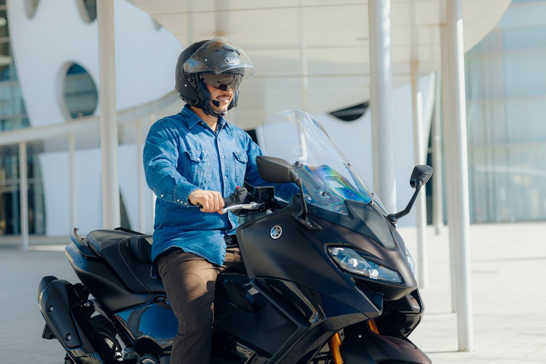 J - Cruise 3 Plain Black HelmetHelmetSHOEI UK